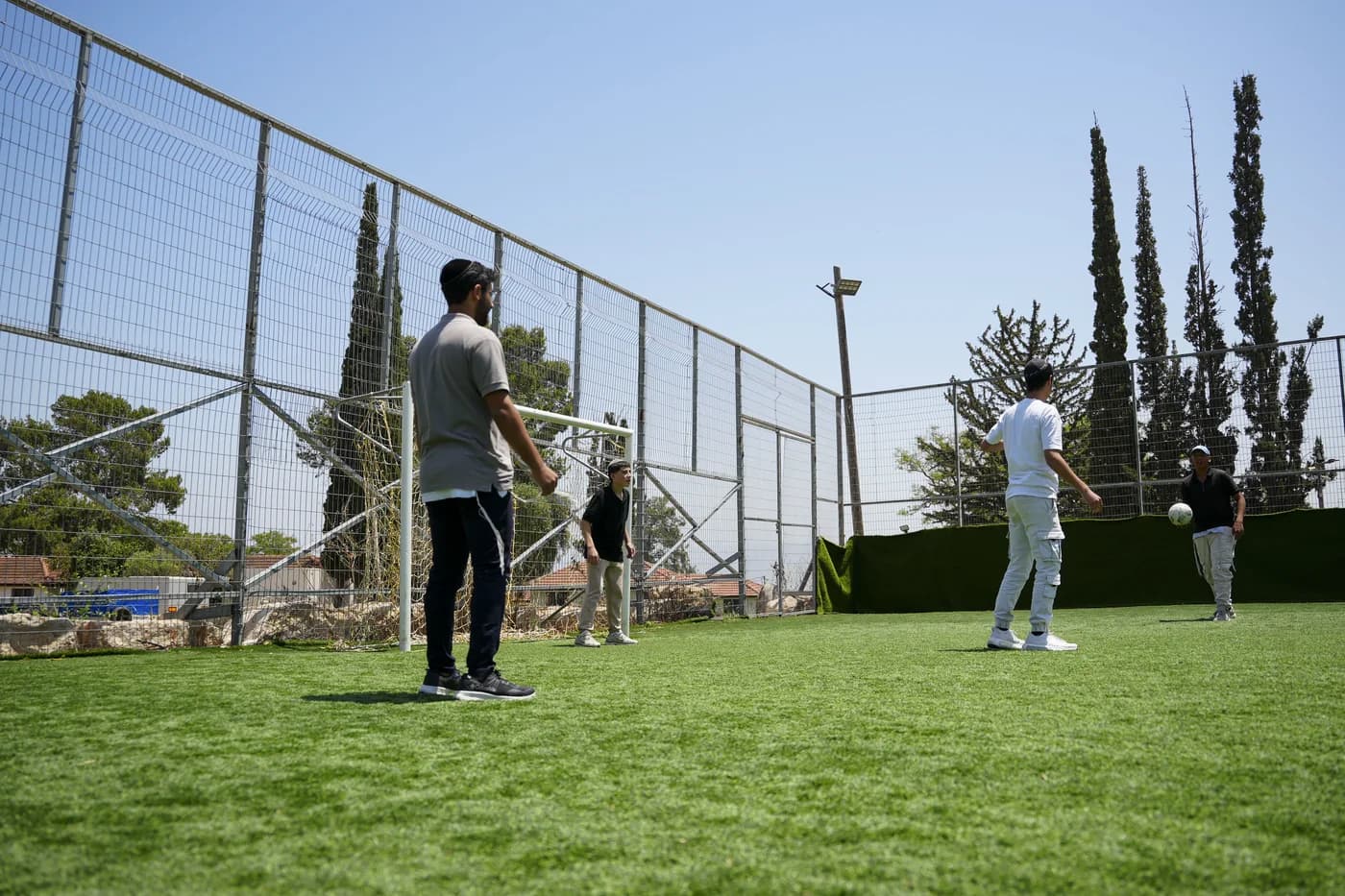 מגרש הספורט בישיבה