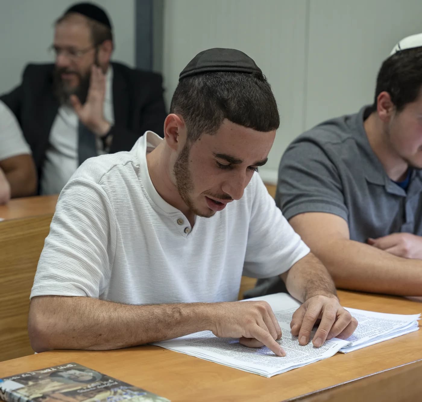 תלמיד בעיון בבית המדרש